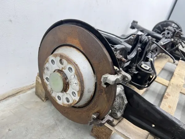 VW Tiguan II bakaxelbalk OEM MMAUTKO-27767 image 9