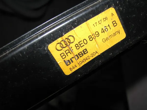 Mecanismo de janela traseira esquerda Audi A4 B7 8E0839461B image 4