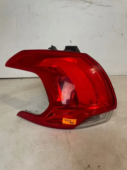 PEUGEOT 2008 13 - 19 Luz Trasera Izquierda image 2