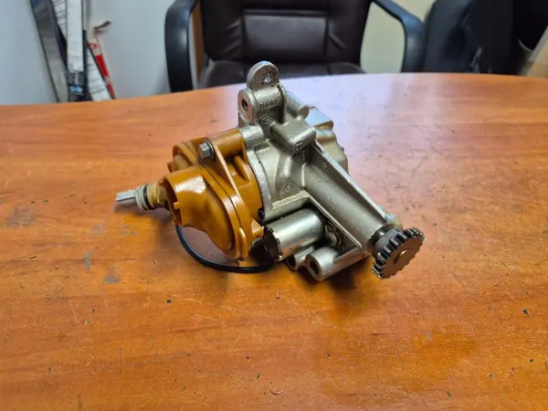 Pompe à huile Mercedes OEM 2821800600 pour Classe A W177 image 3