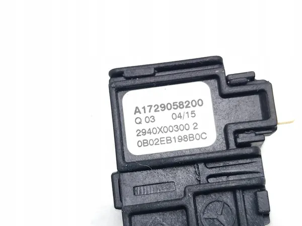 Buitentemperatuursensor Mercedes-Benz C-Class OEM A1729058200 image 7