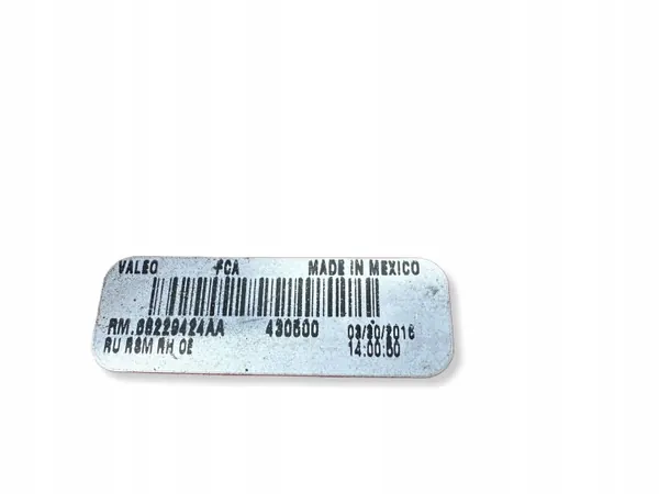 Chrysler Pacifica stötfångarreflektor OEM 68229424AA image 3