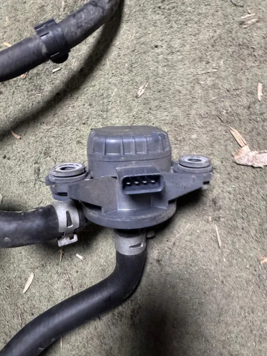 Aputietokepumppu OEM 251086 Toyota Yaris III 1.5 Hybridille image 3