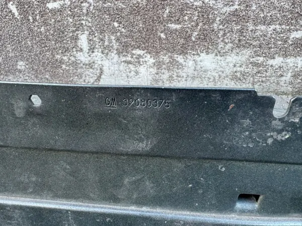 Opel Insignia B Etupuskurinvahvike OEM 39080375 image 3