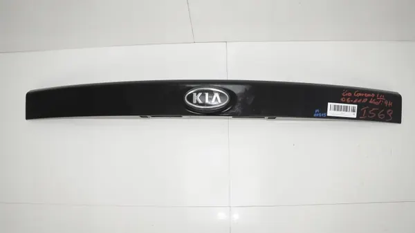 OEM 360181060 Takaluukunuppi Kia Carens 06-11 image 6