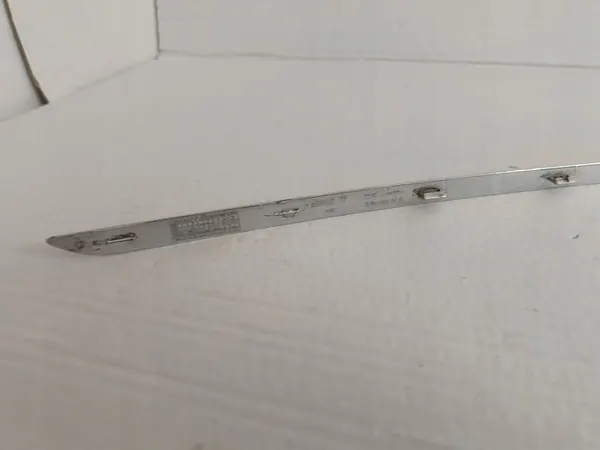 Striscia cromata paraurti posteriore sinistra Mercedes W204 A2048851521 image 6