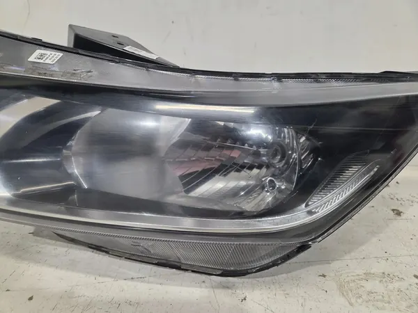 LÁMPARA DELANTERA IZQUIERDA HYUNDAI I20 III image 6