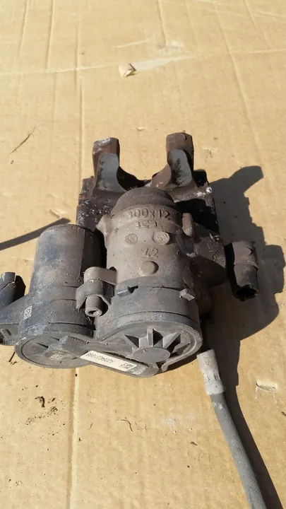 Oikea takajarrusatula Mercedes C-Class W205 image 4