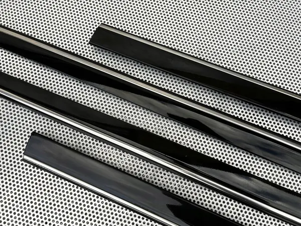 Rivestimento porta anteriore destro MERCEDES BENZ W203 C-KLASA II OEM A2036905062 image 4