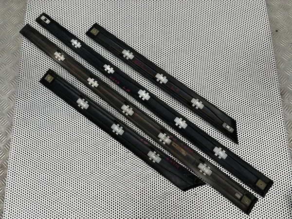 Rivestimento porta anteriore destro MERCEDES BENZ W203 C-KLASA II OEM A2036905062 image 6