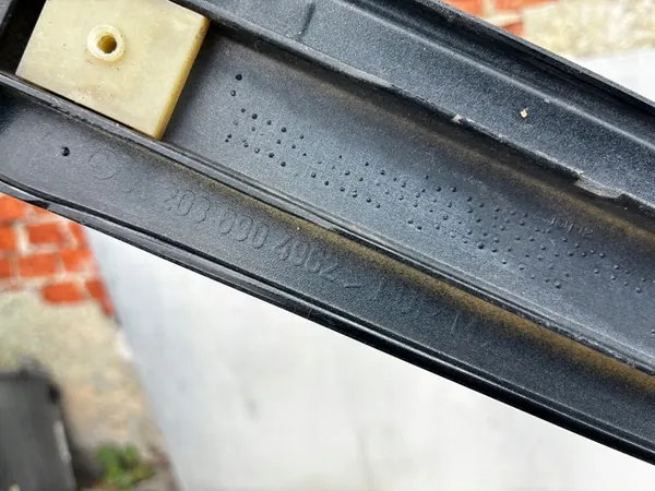 Rivestimento porta anteriore destro MERCEDES BENZ W203 C-KLASA II OEM A2036905062 image 8