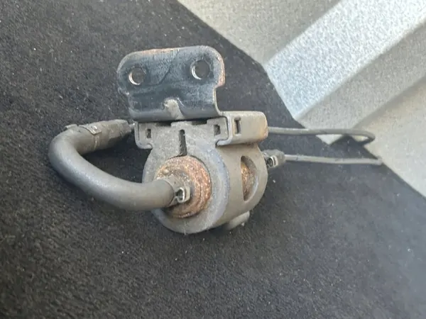 Webasto lämmittimen polttoainepumppu Mercedes MP5 A0024704894 image 4