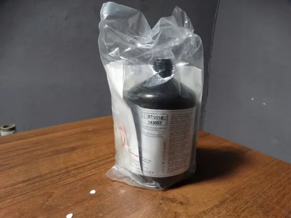 Colle d'étanchéité pneu OEM 4L0012619A VW Audi image 2