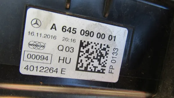 MERCEDES CLA W117 Carcaça do Filtro de Ar 2.2 CDI image 2