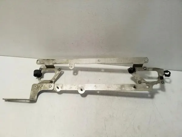 Begagnad Audi OE motorrumsdel fram 4KE819379G image 2