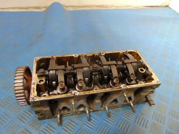 RENAULT CLIO II 1.2 8V Engine Head 7700864624 image 2