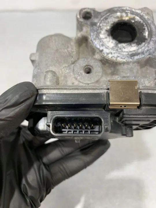 Válvula EGR Mitsubishi Outlander OEM 147105TA0C image 5