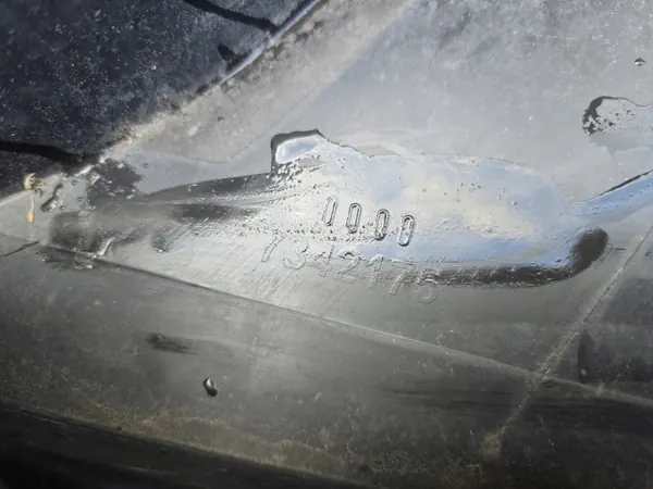 Protetor de para-lama esquerdo BMW X1 F48 OEM 7342175 image 4