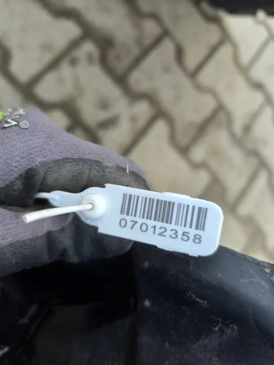 Protetor de para-lama esquerdo BMW X1 F48 OEM 7342175 image 5