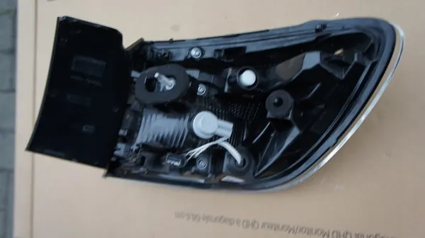 Lámpara Trasera Izquierda Renault Clio V Lift image 7