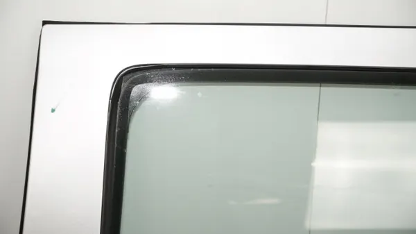 Linker achterdeur OEM 360195243 Chevrolet Aveo T300 image 4
