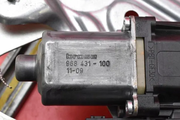 Elevador de Vidro Esquerdo Renault Megane Scenic 807319718R image 7