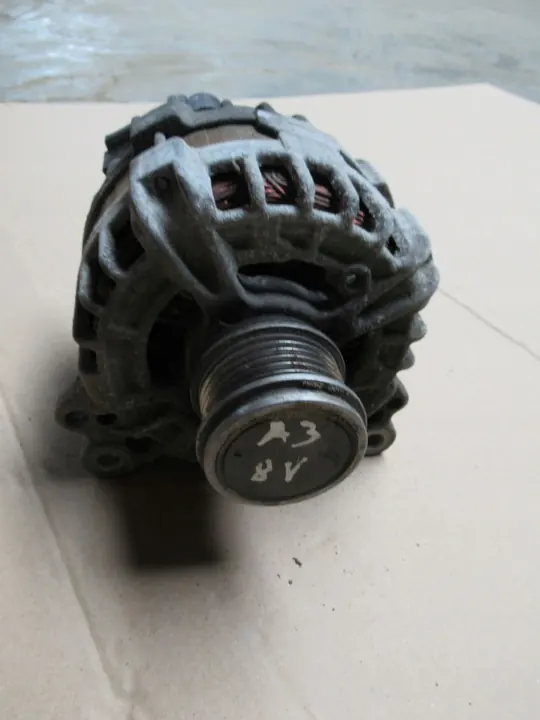 AUDI A3 8V 2.0 TDI Vaihtovirtageneraattori 140A image 2