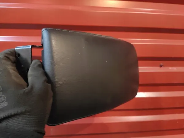 Apoio de braço central Nissan T32 OEM com armazenamento image 4