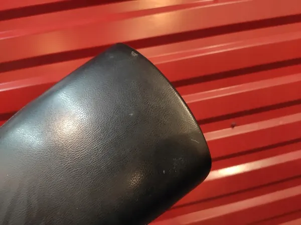 Apoio de braço central Nissan T32 OEM com armazenamento image 6