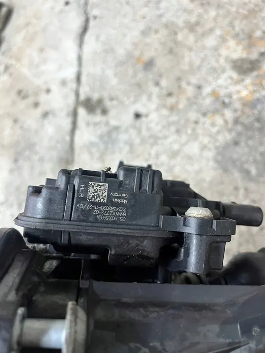 Carcasa de termostato VW 2.0 TDI 05L121111S image 6