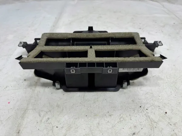 Ford Escape Salida de Aire Calefactor LJ6B 19C988 image 3