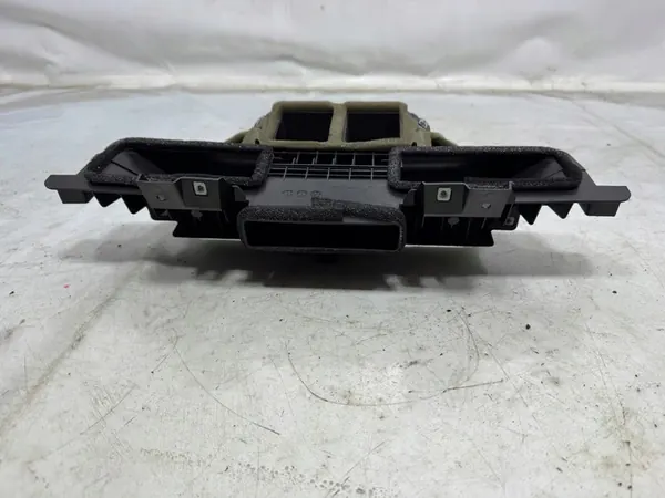 Ford Escape Salida de Aire Calefactor LJ6B 19C988 image 5