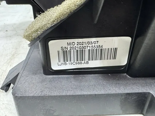 Ford Escape Salida de Aire Calefactor LJ6B 19C988 image 7