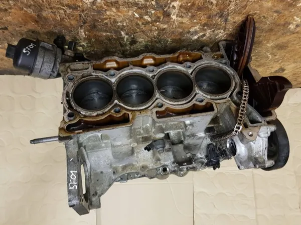 Motorblock nedre del OEM mercedes413 - Delar image 2