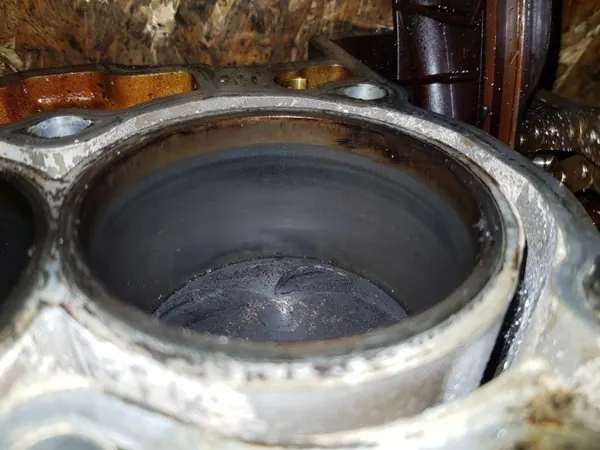 Motorblock nedre del OEM mercedes413 - Delar image 5