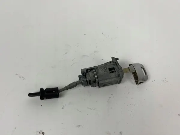 Audi Q7 Schloss-Einsatz OEM 4M1837167 - Gebraucht image 6