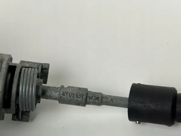 Audi Q7 Schloss-Einsatz OEM 4M1837167 - Gebraucht image 7