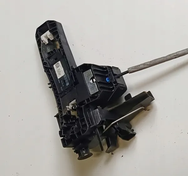 Suporte de maçaneta dianteira direita Infiniti Q30 QX30 OEM image 2