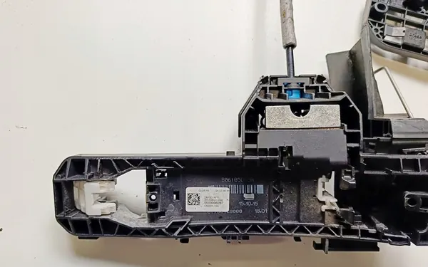 Suporte de maçaneta dianteira direita Infiniti Q30 QX30 OEM image 4