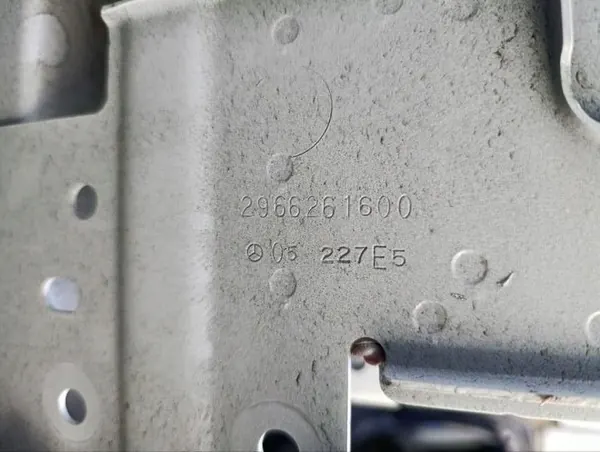 Vorderer rechter Kotflügel Mercedes-Benz EQS SUV 2023 OEM A2966203 image 8