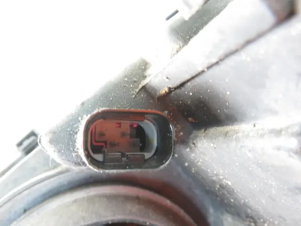 Farol Direito BMW 3 320D E46 OEM 6902760 image 3