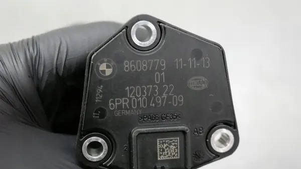 BMW Öljytason anturi N20 N55 8608779 image 2