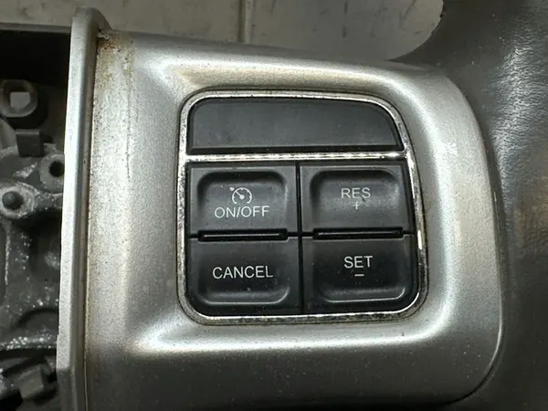 Volante Dodge Durango III P1RT621TWAE image 3