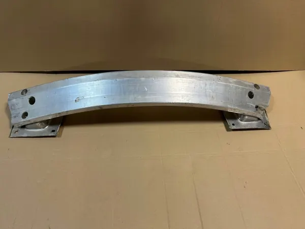 Tesla Model 3 2018 Bakre stötfångare tvärbalk OEM 109531400C image 2