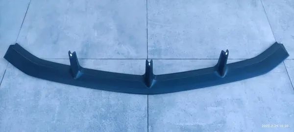 Spoiler avant OEM 4ML807059 pour Lamborghini Urus image 2