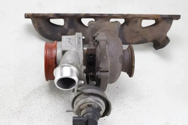 Turbo usado OEM 31380219 para Volvo S60 II 2.0L image 9