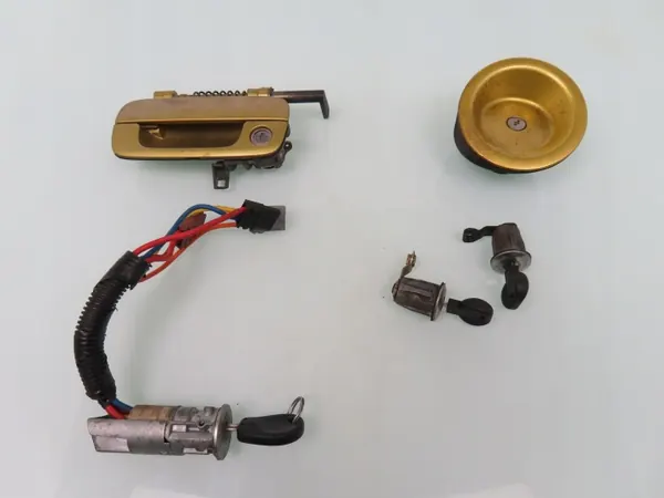 OEM STACYJKA WKŁADKI CITROEN BERLINGO I - Usado image 2