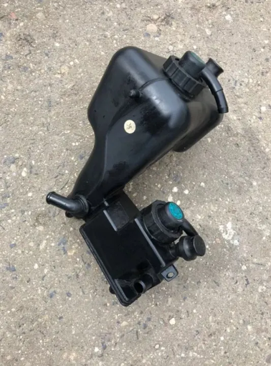 Mercedes W215 öljysäiliö - Käytetty OEM-osa image 2