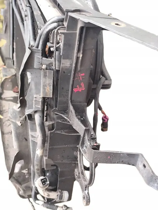 AUDI A8 D2 3.7 4.2 Suporte de Radiador Frontal 4D0805571M image 5