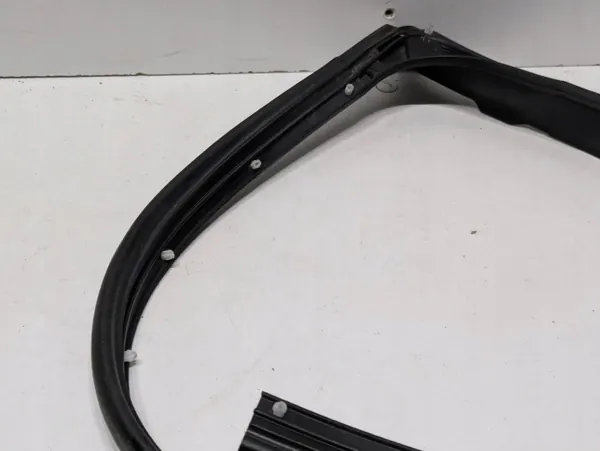 Junta puerta trasera derecha OEM 8491360 BMW iX I20 image 5
